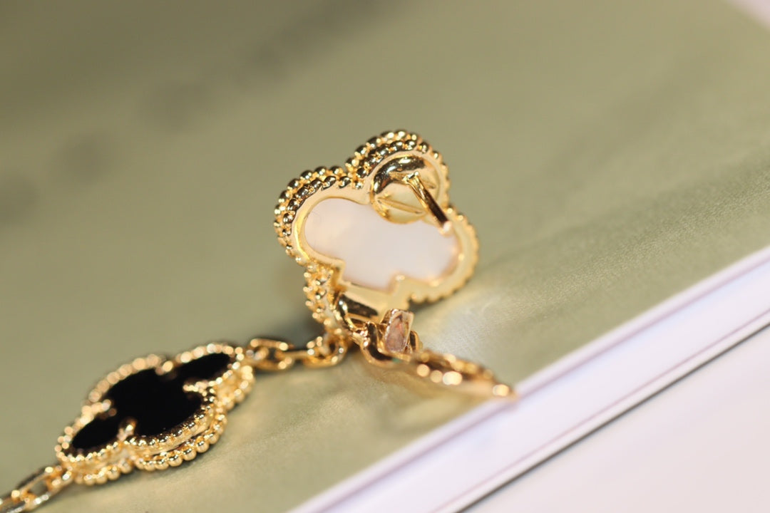 [Glitter Jewelry]CLOVER EARRINGS GOLD ONYX MOP 3 MOTIF