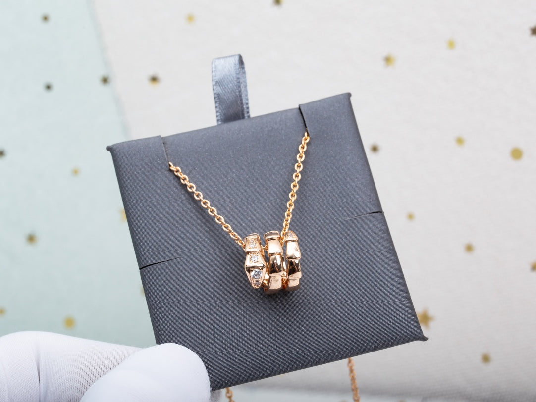 [Glitter Jewelry]SERPENTI PINK GOLD NECKLACE DIAMOND