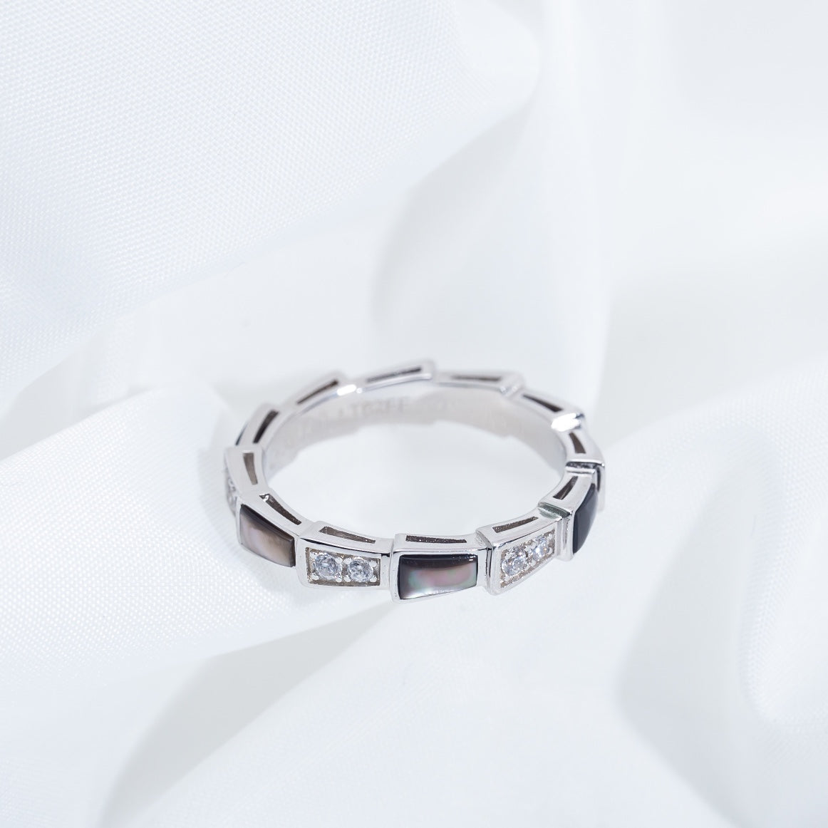 [Glitter Jewelry]SERPENTI RING SILVER  DIAMOND BLACK MOP 3MM