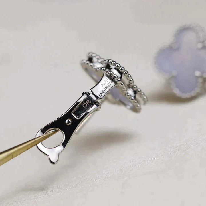 [Glitter Jewelry]CLOVER MEDIUM 1 MOTIFS  WHITE MOP EARRINGS SILVER