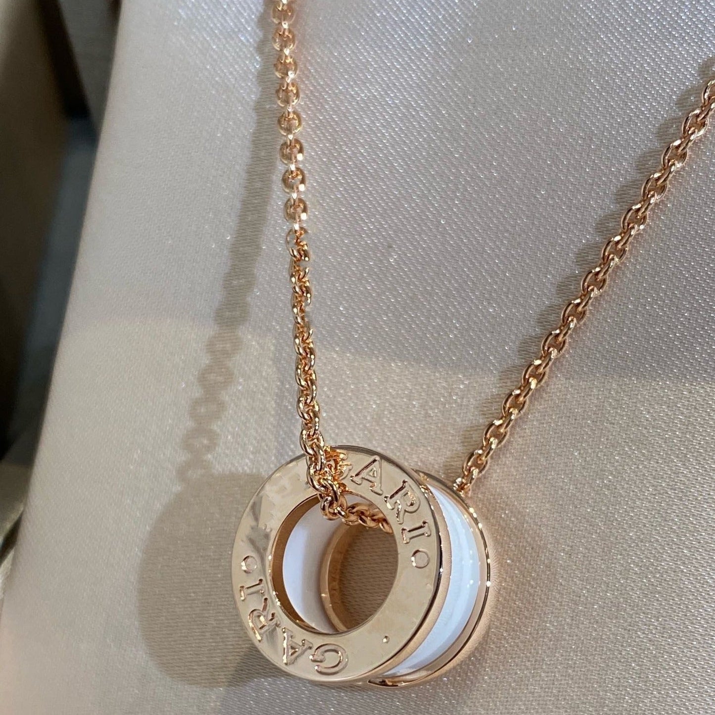[Glitter Jewelry]ZERO 1 WHITE CERAMIC PINK GOLD NECKLACE