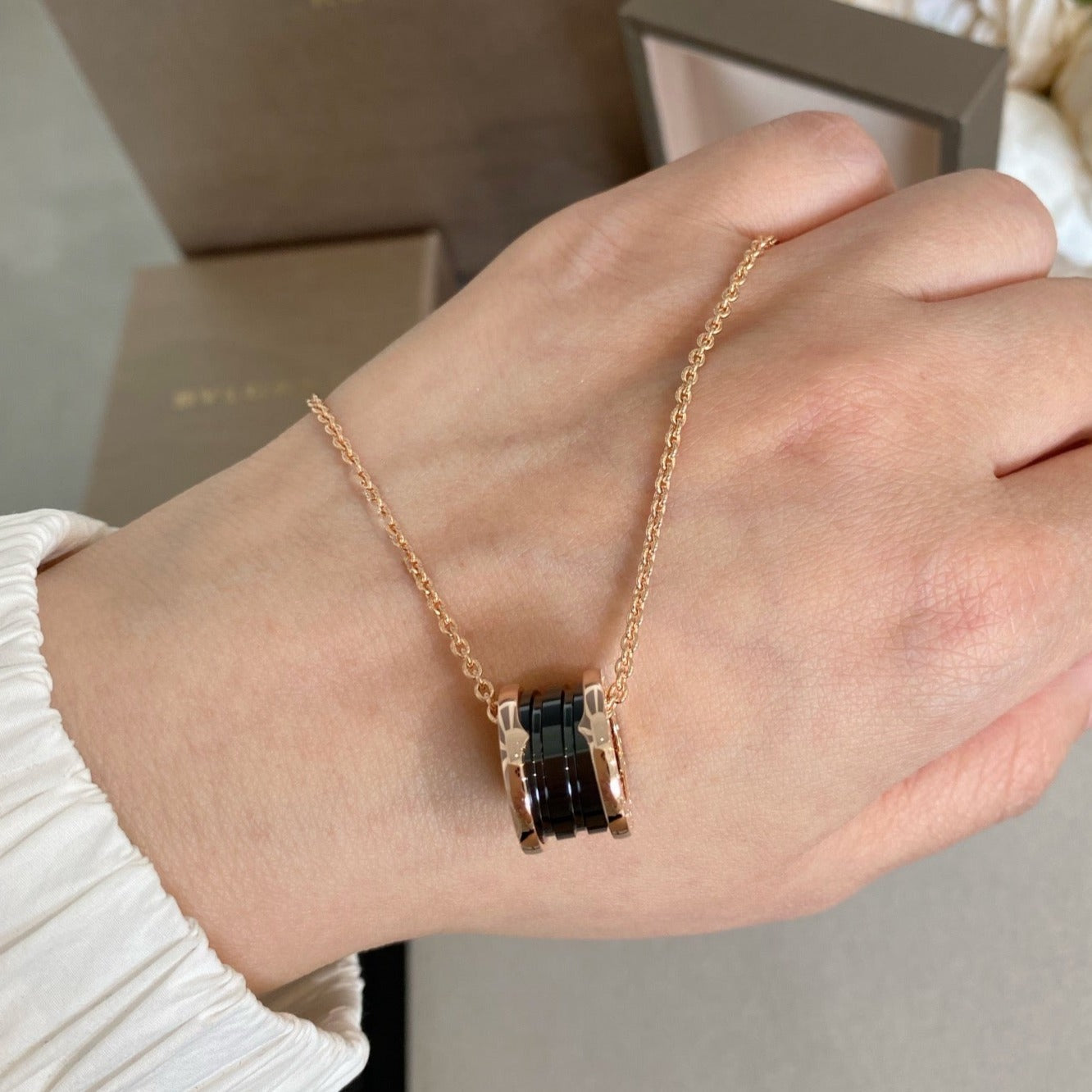 [Glitter Jewelry]ZERO 1 BLACK CERAMIC PINK GOLD NECKLACE