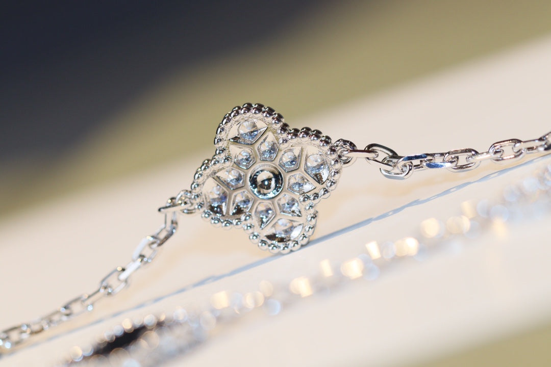[Glitter Jewelry]CLOVER 20 MOTIFS ONYX DIAMOND SILVER