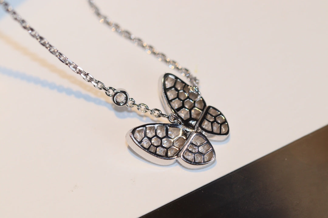 [Glitter Jewelry]BUTTERFLY DIAMOND NECKLACE