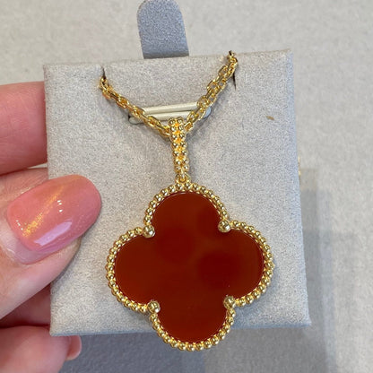 [Glitter Jewelry]CLOVER 25MM NECKLACE GOLD CARNELIAN