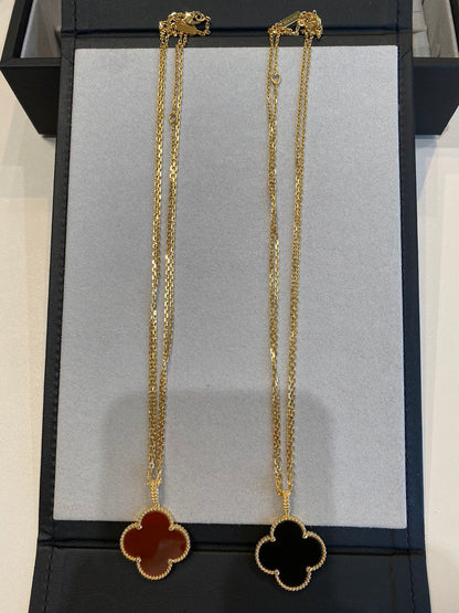 [Glitter Jewelry]CLOVER 25MM NECKLACE GOLD CARNELIAN