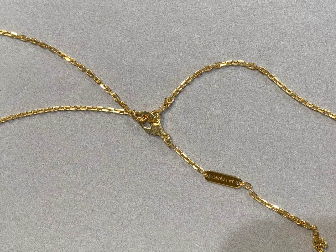 [Glitter Jewelry]CLOVER 25MM NECKLACE GOLD CARNELIAN