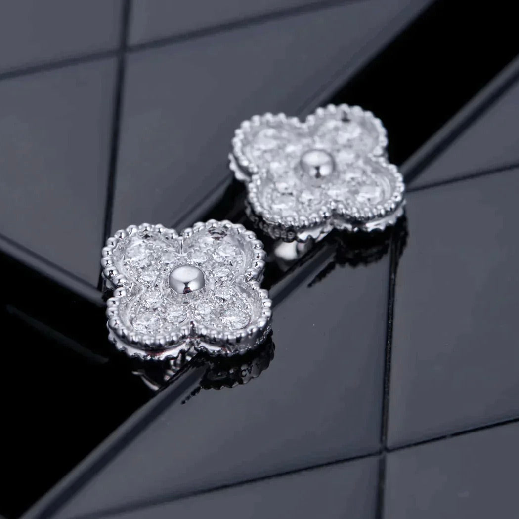 [Glitter Jewelry]CLOVER 1 MOTIFS DIAMOND STUD EARRINGS SILVER