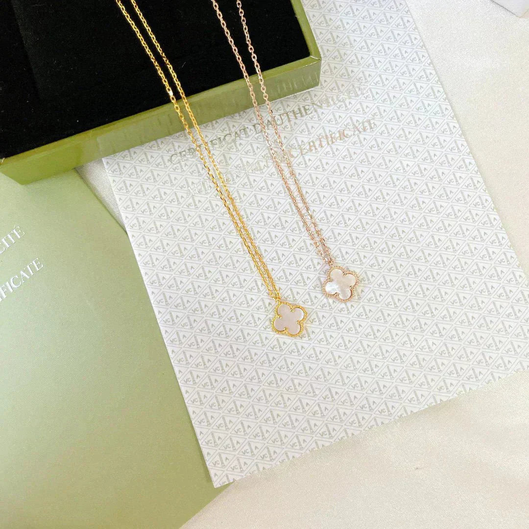[Glitter Jewelry]CLOVER MINI 9.5MM WHITE MOTHER-OF-PEARL NECKLACE