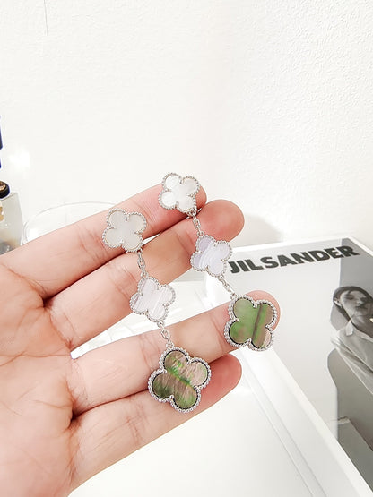 [Glitter Jewelry]CLOVER 3 MOTIFS CHALCEDONY DARK MOP SILVER EARRINGS