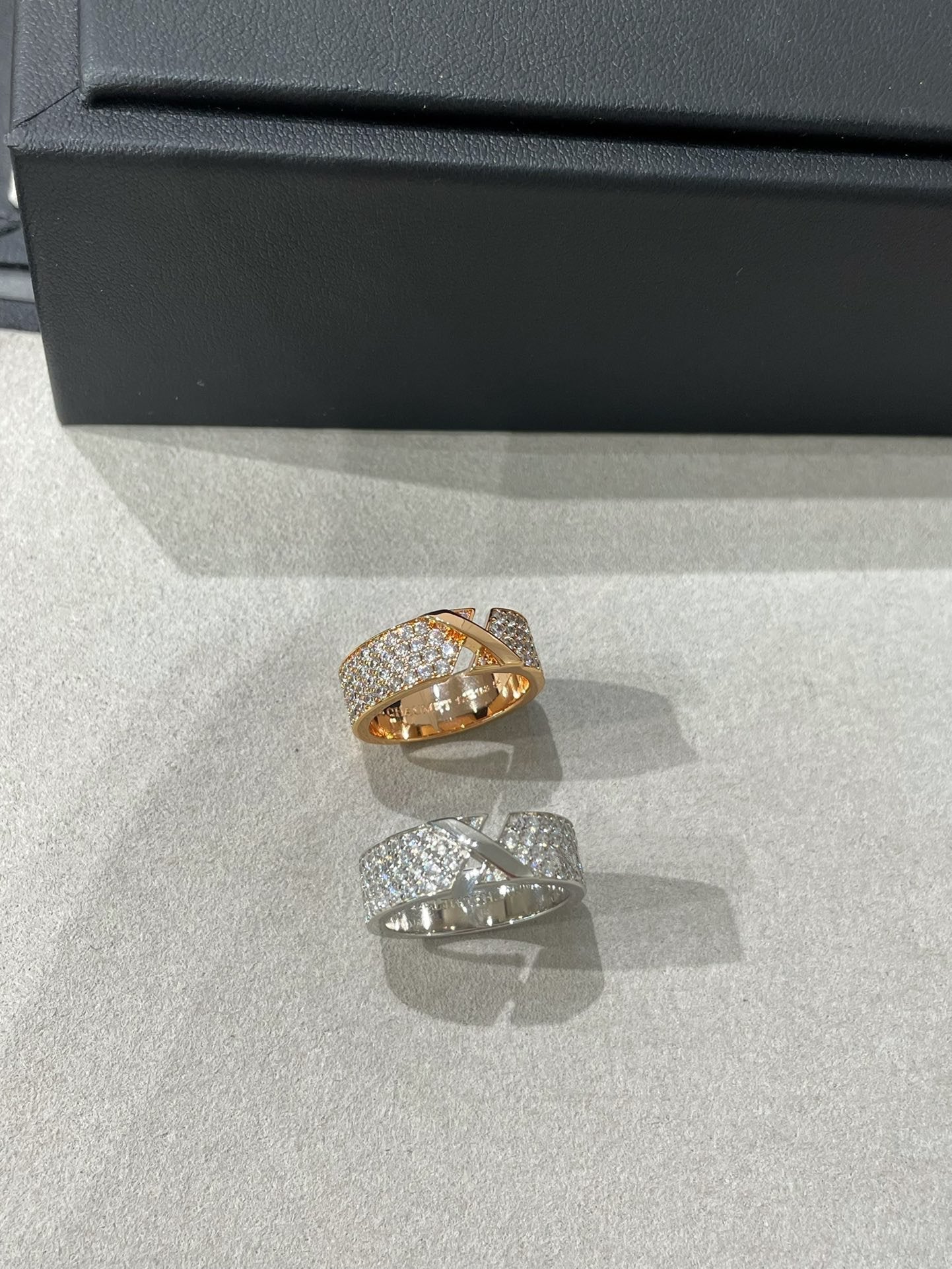 [Glitter Jewelry]LIENS EVIDENCE  DIAMOND PAVED RING