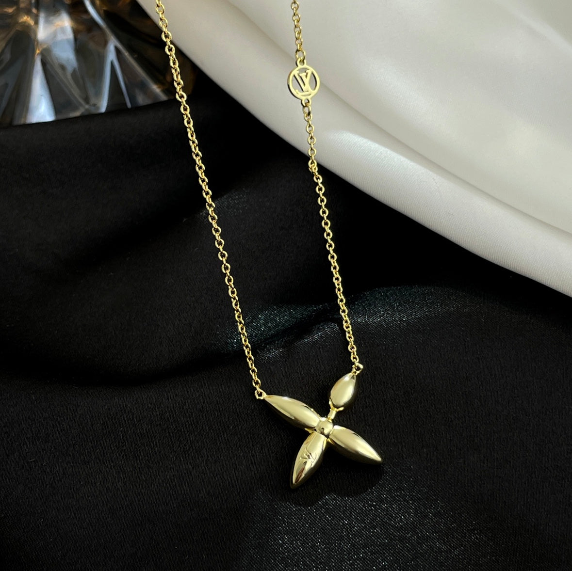 [Glitter Jewelry]LOUISETTE GOLD NECKLACE