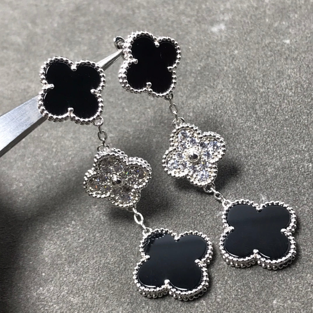 [Glitter Jewelry]CLOVER 3 MOTIF DIAMOND ONYX SILVER EARRINGS
