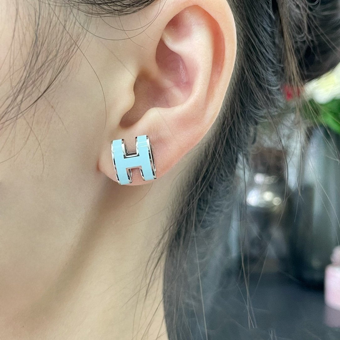 [Glitter Jewelry]POP H SKY BLUE STUD EARRINGS