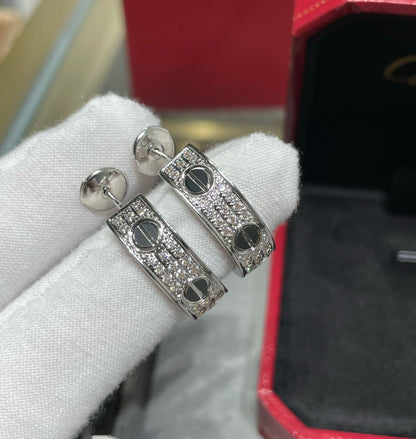 [Glitter Jewelry]LOVE CERAMIC DIAMOND PAVED SILVER EARRINGS