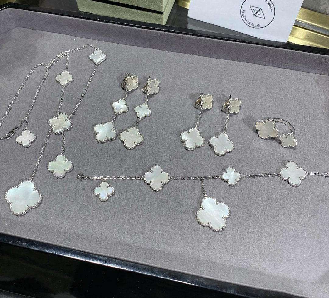 [Glitter Jewelry]CLOVER 5 MOTIF WHITE MOP SILVER BRACELET