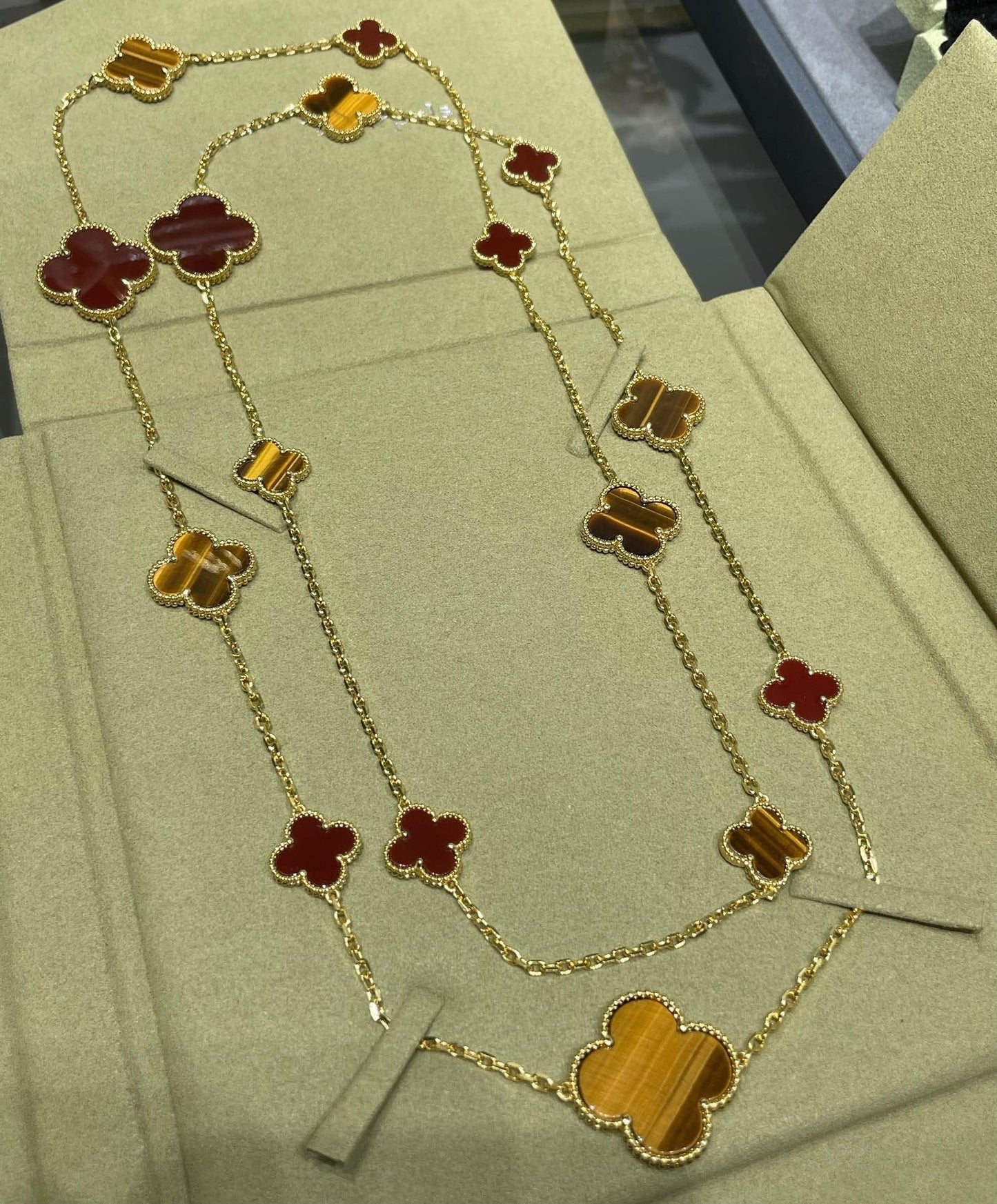 [Glitter Jewelry]CLOVER 16 MOTIF CARNELIAN TIGER EYE ROSE GOLD NECKLACE