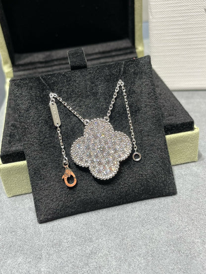 [Glitter Jewelry]CLOVER 25MM LARGE PENDANT DIAMOND PAVED SILVER NECKLACE