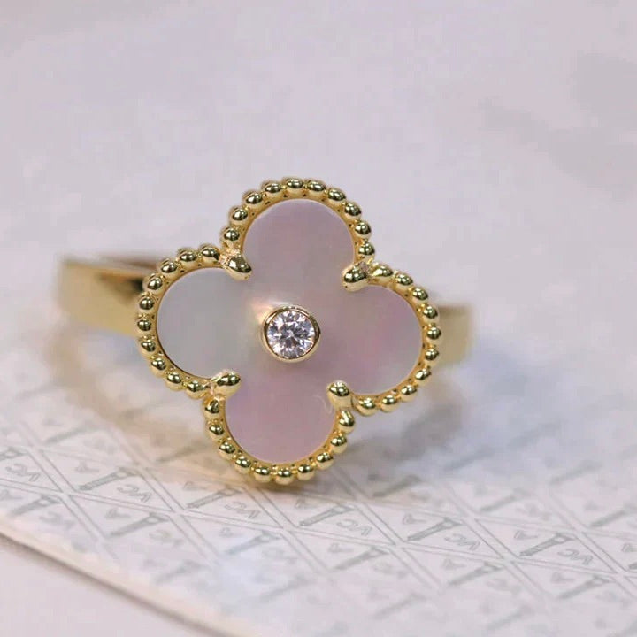 [Glitter Jewelry]CLOVER PINK MOP RING GOLD DIAMOND