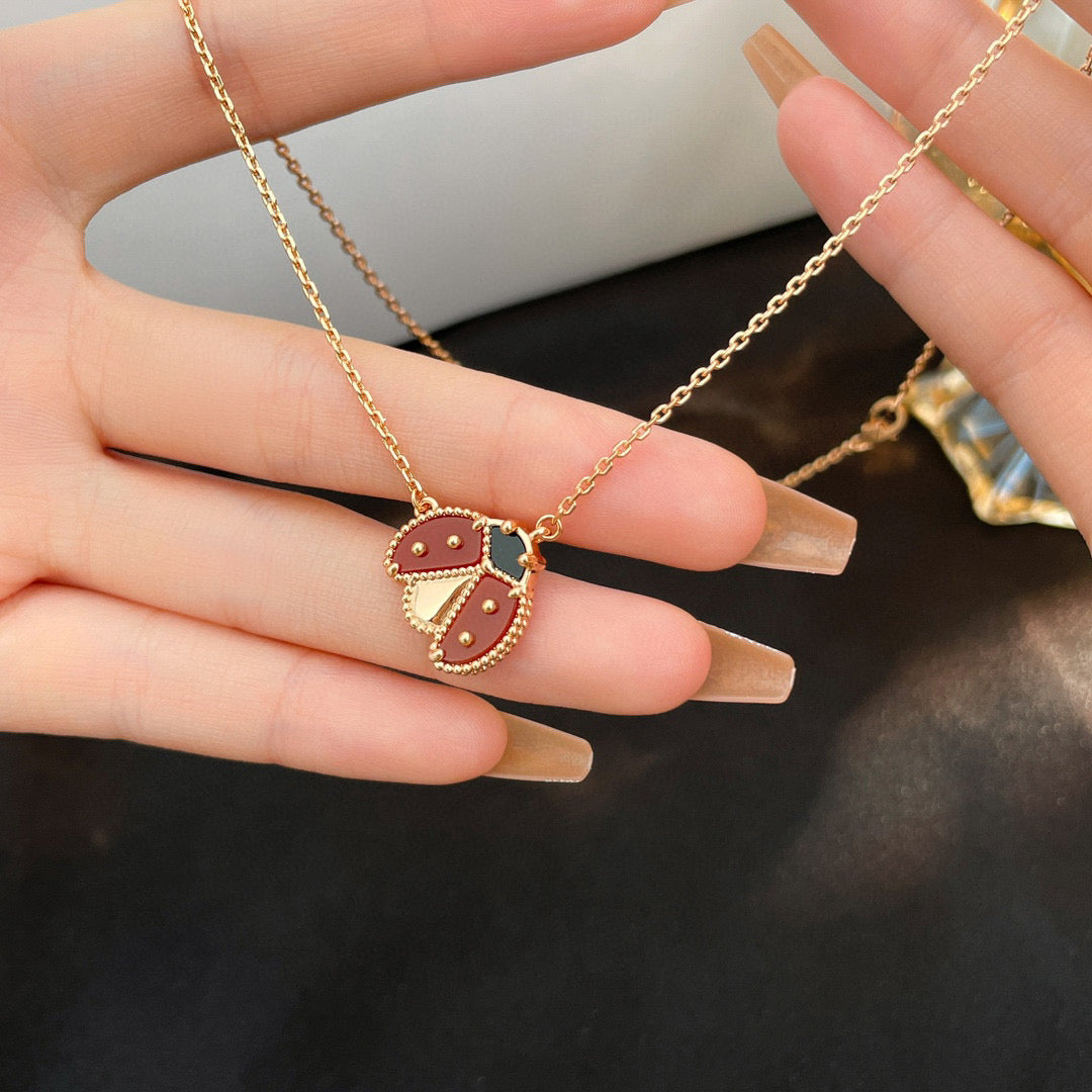 [Glitter Jewelry]LUCKY  CARNELIANS LADYBUG NECKLACE
