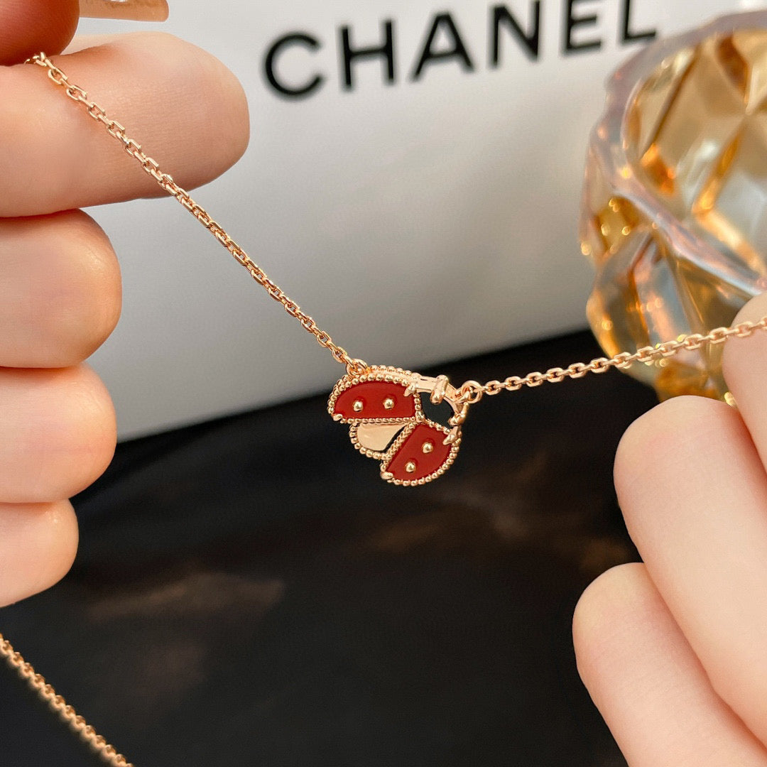 [Glitter Jewelry]LUCKY  CARNELIANS LADYBUG NECKLACE