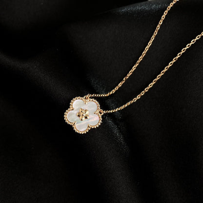 [Glitter Jewelry]LUCKY  WHITE MOP  PLUM BLOSSOM NECKLACE