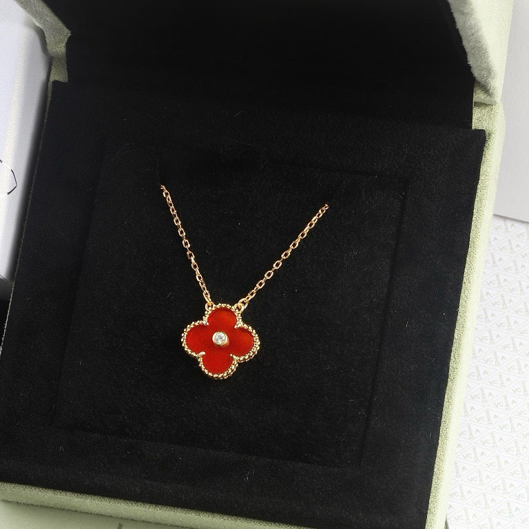 [Glitter Jewelry]CLOVER 15MM DIAMOND CARNELIAN NECKLACE