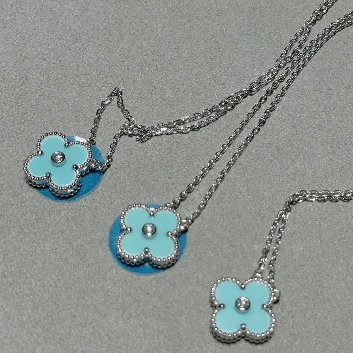[Glitter Jewelry]CLOVER 1 DIAMOND LIGHT BLUE SILVER NECKLACE