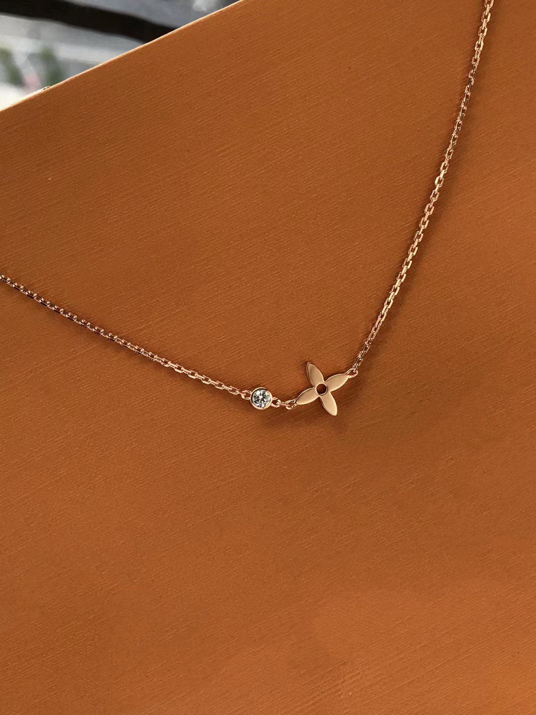 [Glitter Jewelry]BLOSSOM PENDANT PINK GOLD AND DIAMOND