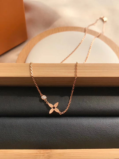 [Glitter Jewelry]BLOSSOM PENDANT PINK GOLD AND DIAMOND