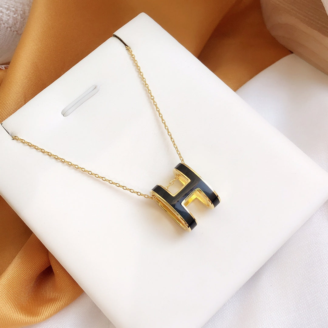[Glitter Jewelry]HM CLIC BLACK ENAMEL GOLD NECKLACE