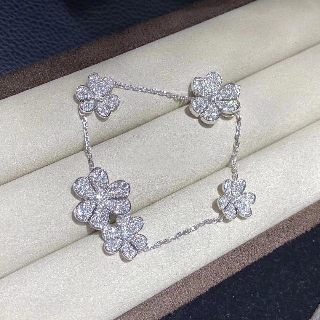 [Glitter Jewelry]FRIVOLE SILVER 5 FLOWERS BRACELET
