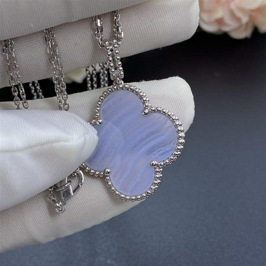 [Glitter Jewelry]CLOVER SILVER CHALCEDONY BIG CLOVER NECKLACE