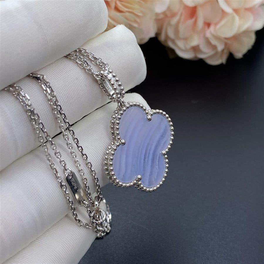 [Glitter Jewelry]CLOVER SILVER CHALCEDONY BIG CLOVER NECKLACE