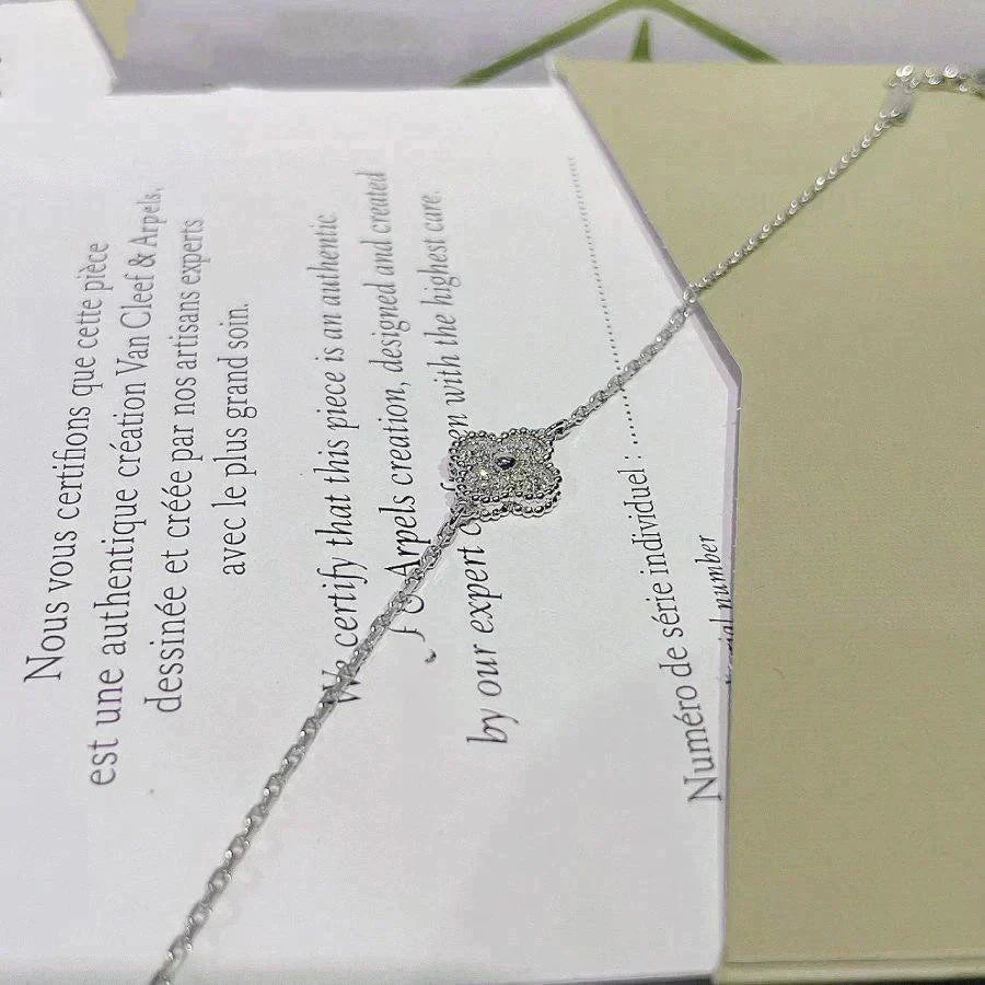 [Glitter Jewelry]CLOVER  SINGLE FLOWER BRACELET SILVER