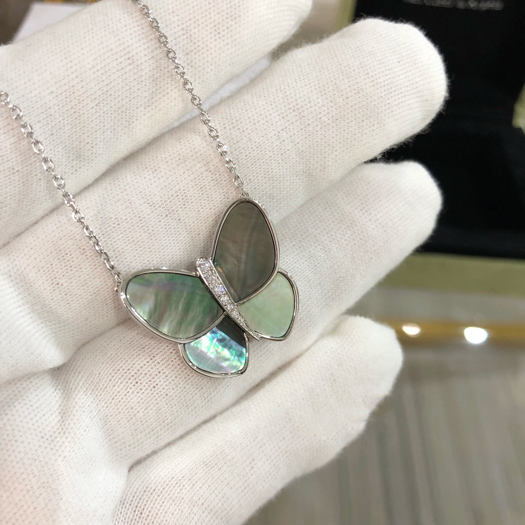 [Glitter Jewelry]LARGE BUTTERFLY SILVER PENDANT DIAMOND NECKLACE