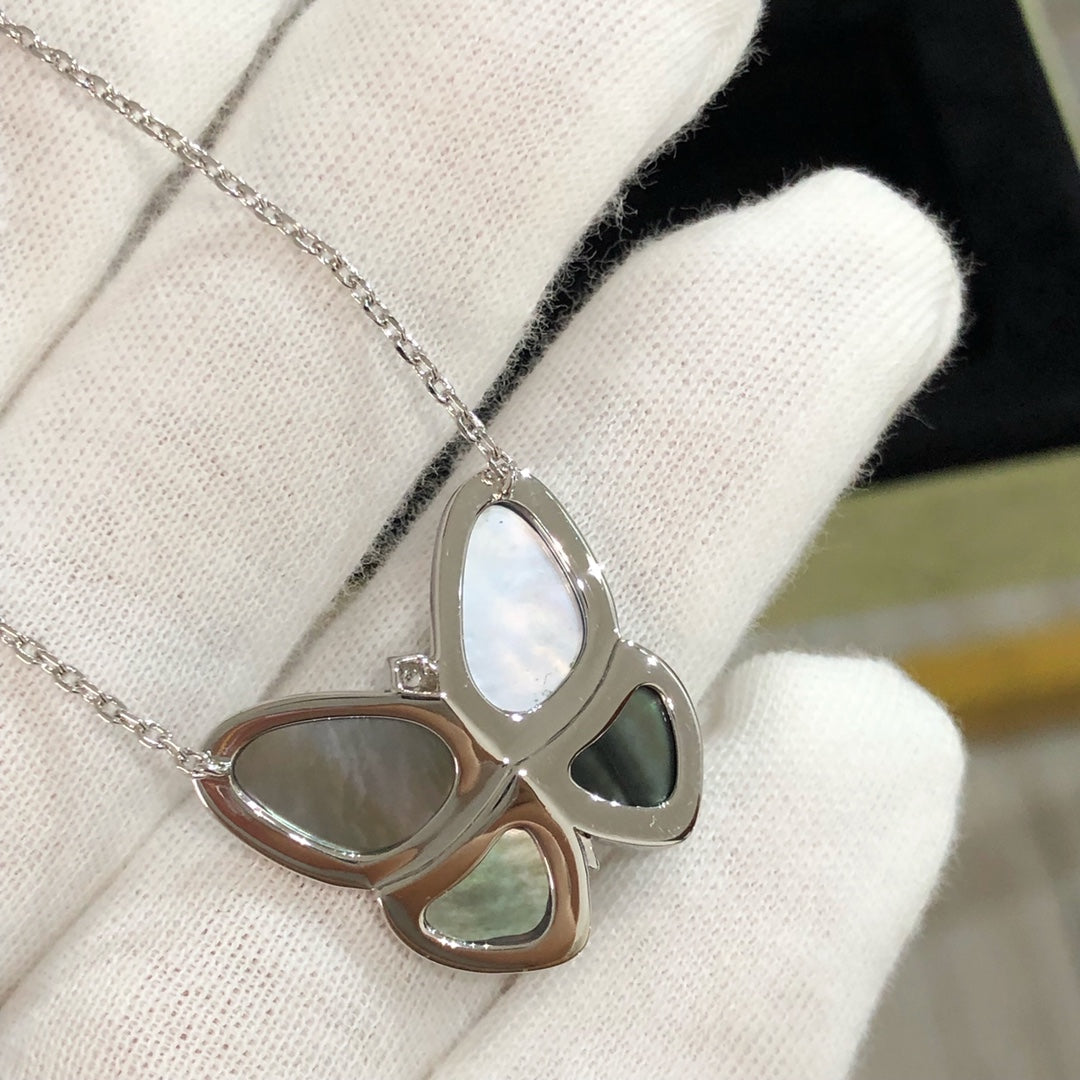 [Glitter Jewelry]LARGE BUTTERFLY SILVER PENDANT DIAMOND NECKLACE