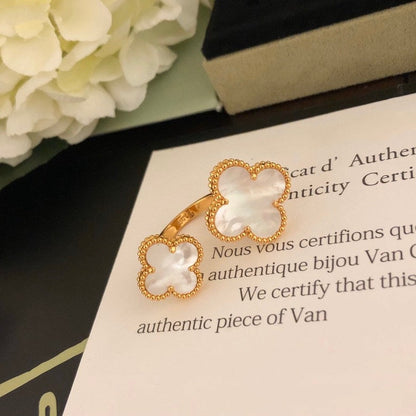 [Glitter Jewelry]CLOVER BETWEEN THE FINGER RING