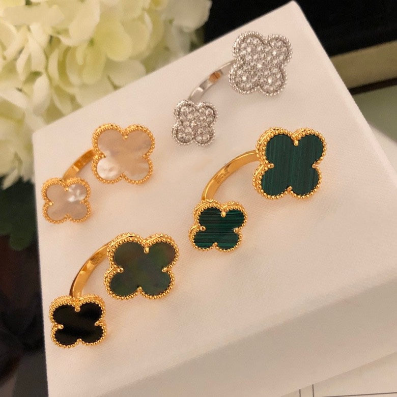 [Glitter Jewelry]CLOVER BETWEEN THE FINGER RING