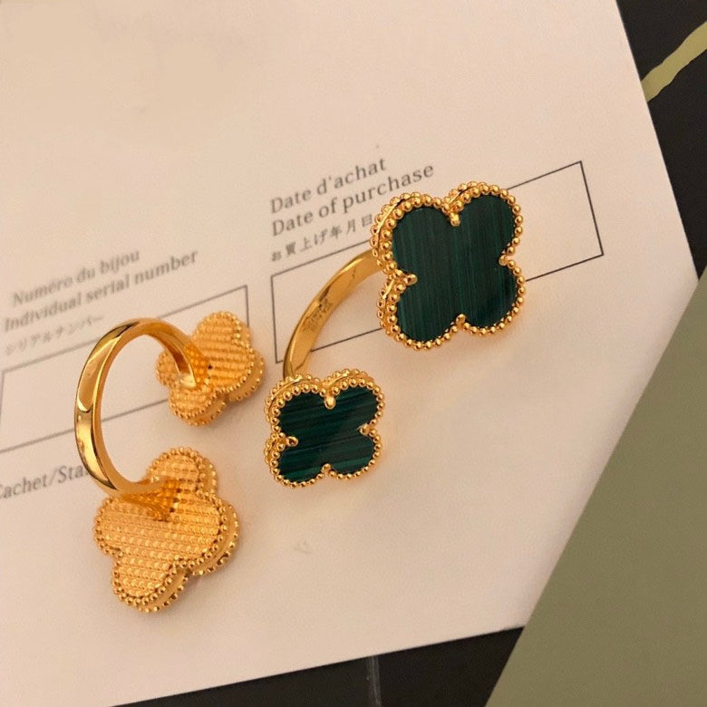 [Glitter Jewelry]CLOVER BETWEEN THE FINGER RING