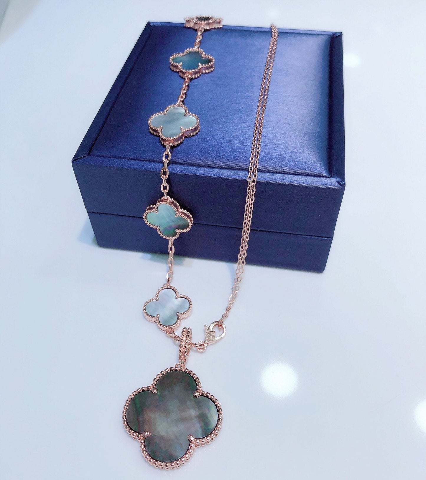 [Glitter Jewelry]COMBINED BRACELET 5 MOTIFS AND NECKLACE DARK MOP ROSE GOLD