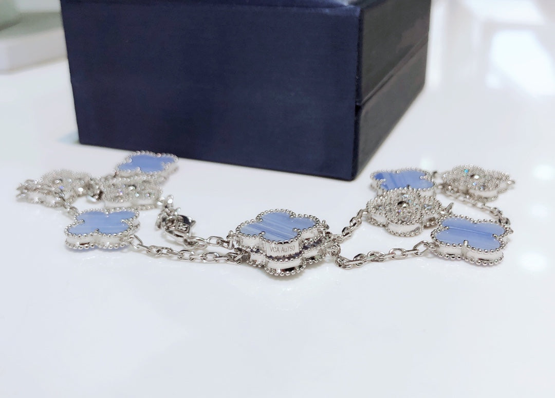 [Glitter Jewelry]CLOVER 10 MOTIFS CHALCEDONY DIAMONDS SILVER NECKLACE